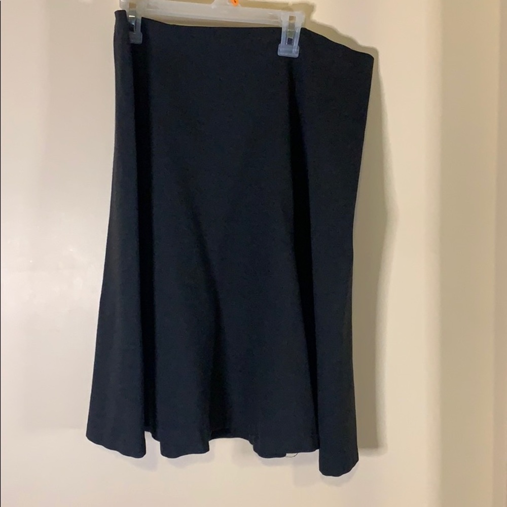 Active skirt